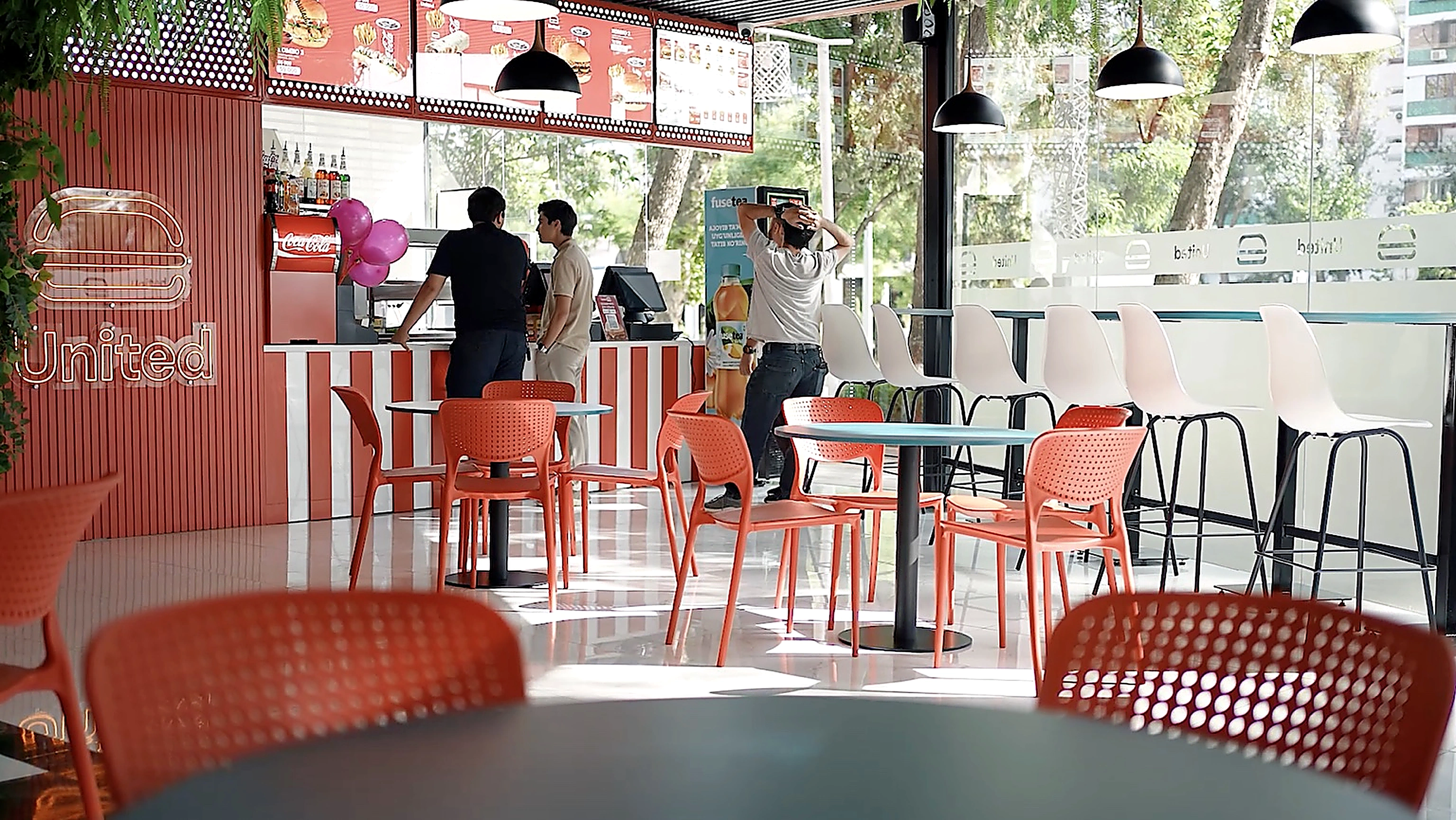 UNITED BURGER — современный мебель для fast food ресторана